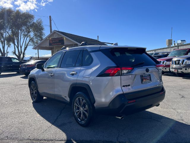 2024 Toyota RAV4 Hybrid XLE Premium 5