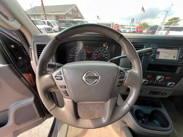 2014 Nissan NV Passenger 3500 SL V8 10