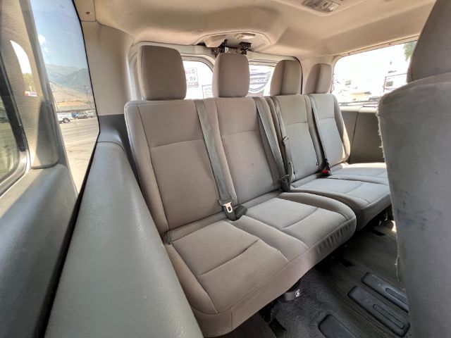 2013 Nissan NV Passenger 3500 SV V6 21