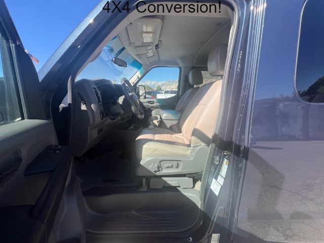 2016 Nissan NV Passenger 3500 SL V8 9