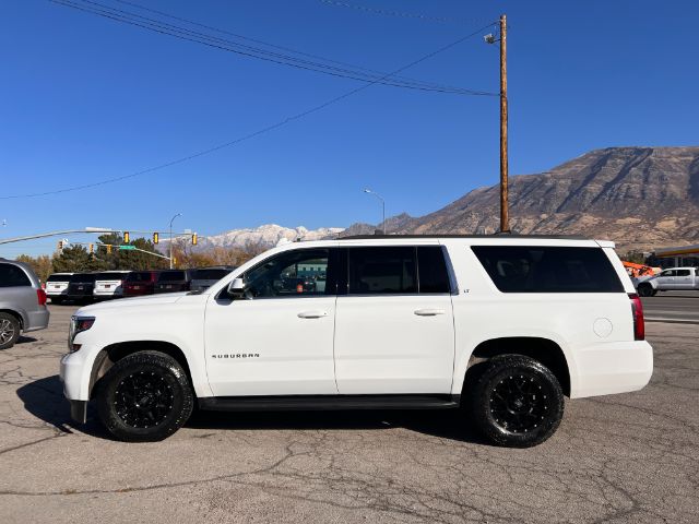 2018 Chevrolet Suburban LT 4WD 2