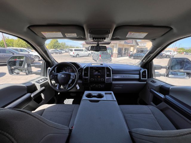 2019 Ford F-350 SD XLT Crew Cab Long Bed DRW 4WD 31