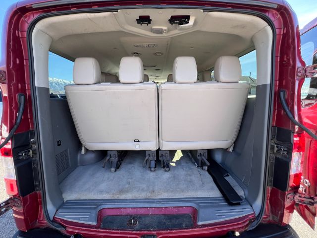 2016 Nissan NV Passenger 3500 SL V8 14