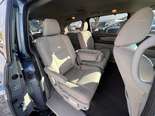 2014 Honda Odyssey EX 23