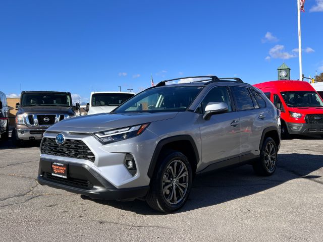 2024 Toyota RAV4 Hybrid XLE Premium 3