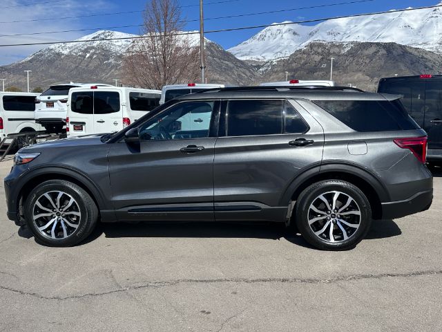 2020 Ford Explorer ST AWD 11