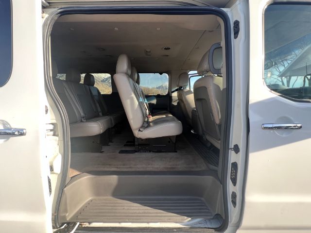 2014 Nissan NV Passenger 3500 SL V8 14