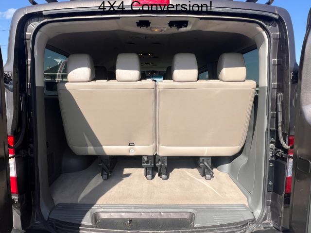 2016 Nissan NV Passenger 3500 SL V8 16