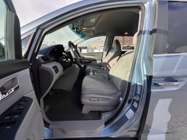 2014 Honda Odyssey EX 9