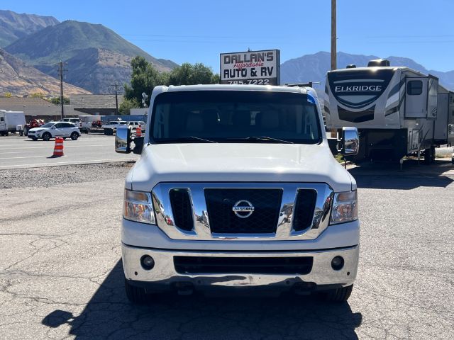 2017 Nissan NV Passenger 3500 SL V8 8