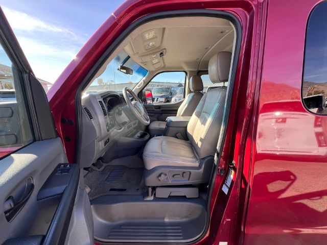 2016 Nissan NV Passenger 3500 SL V8 7