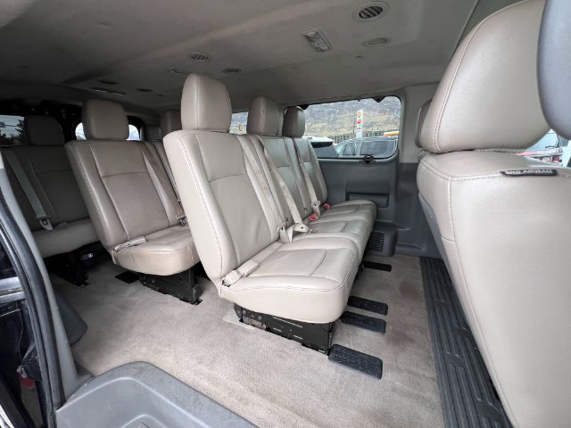 2016 Nissan NV Passenger 3500 SL V8 13