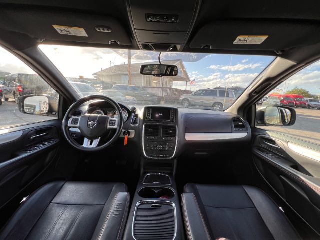 2018 Dodge Grand Caravan GT 24