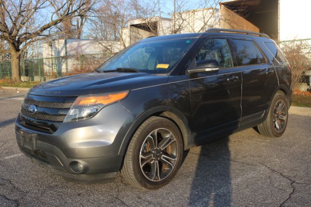 2015 Ford Explorer Sport's photo