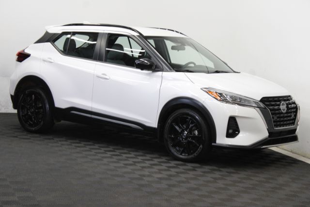 2021 Nissan Kicks SR