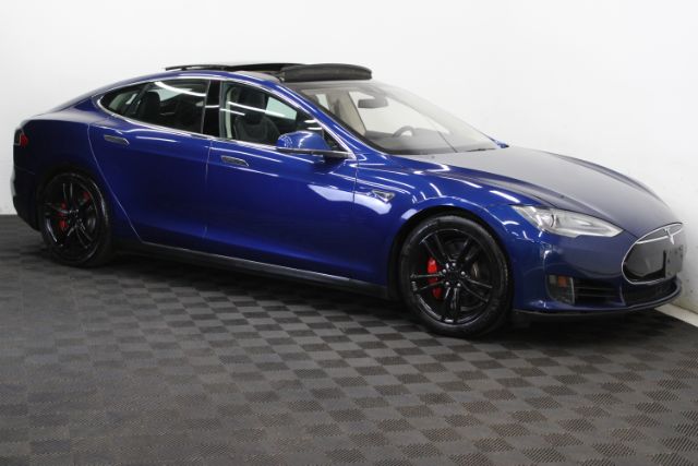 2015 Tesla Model S 70D