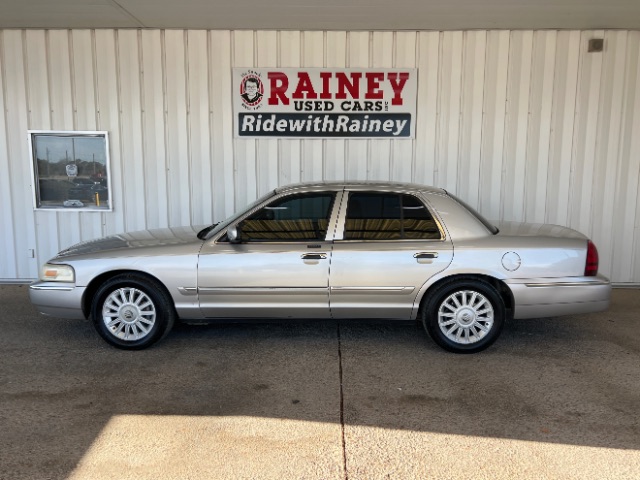 2008 Mercury Grand Marquis LS's photo