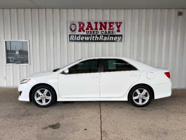 2012 Toyota Camry SE Limited Edition's photo