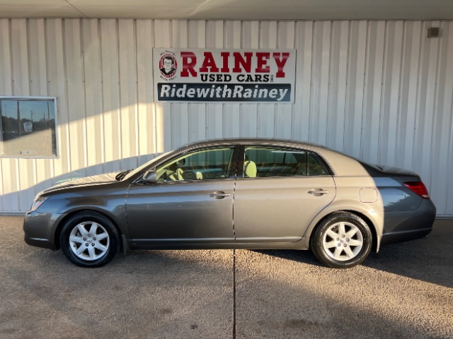 2007 Toyota Avalon Limited's photo