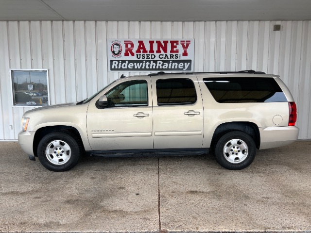 2012 Chevrolet Suburban LS's photo