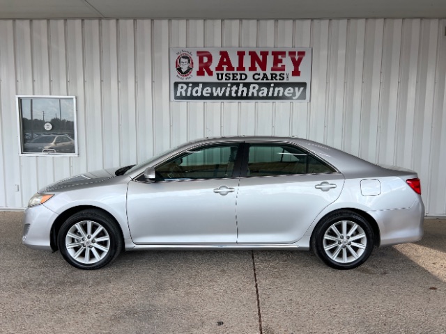 2012 Toyota Camry SE Limited Edition's photo