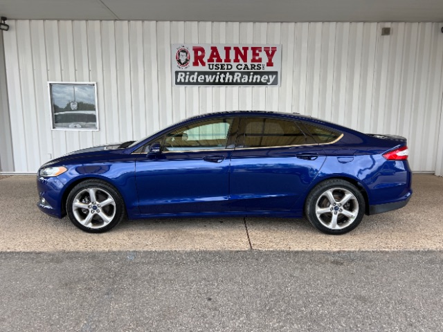 2016 Ford Fusion SE FWD's photo