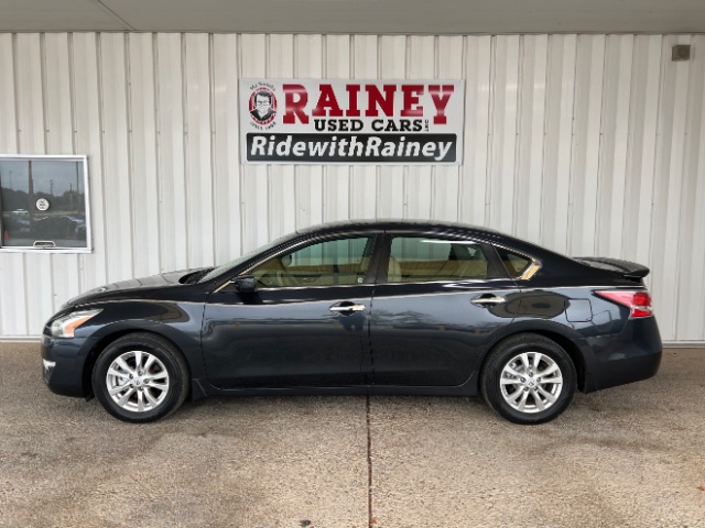 2015 Nissan Altima S's photo