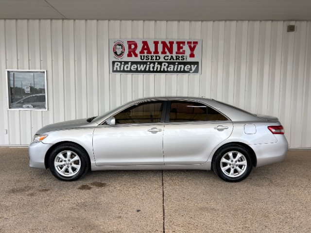 2011 Toyota Camry 2.5 Auto SE's photo