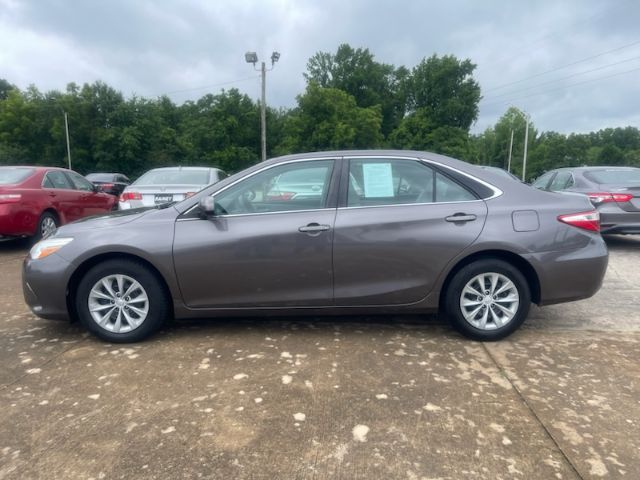 2015 Toyota Camry 2.5 Auto LE's photo