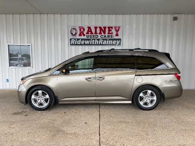 2013 Honda Odyssey Touring's photo