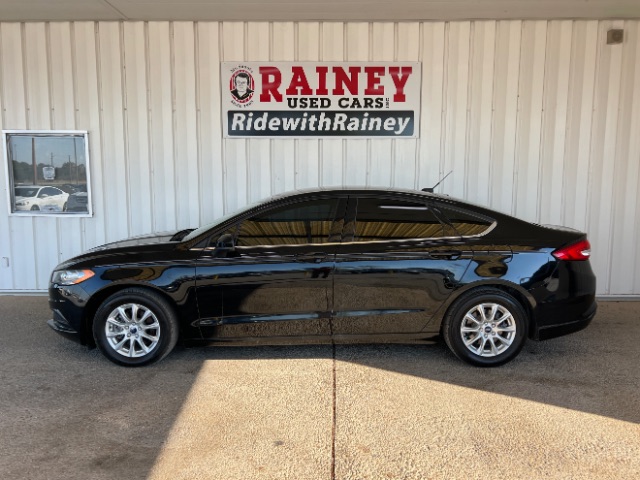 2017 Ford Fusion S's photo