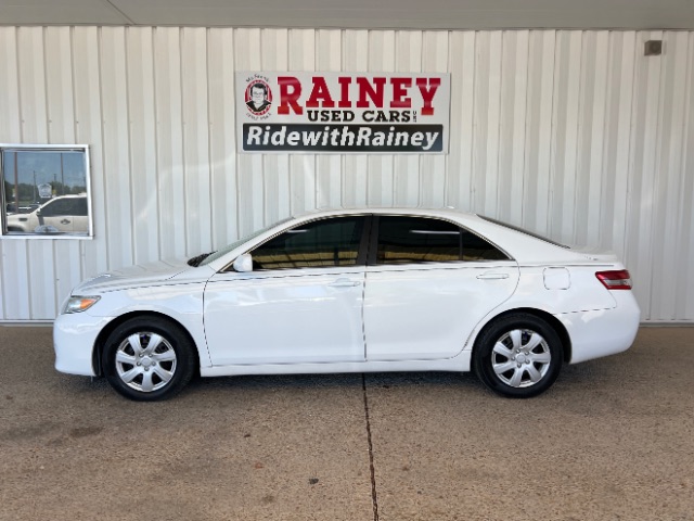 2011 Toyota Camry 2.5 Auto XLE's photo