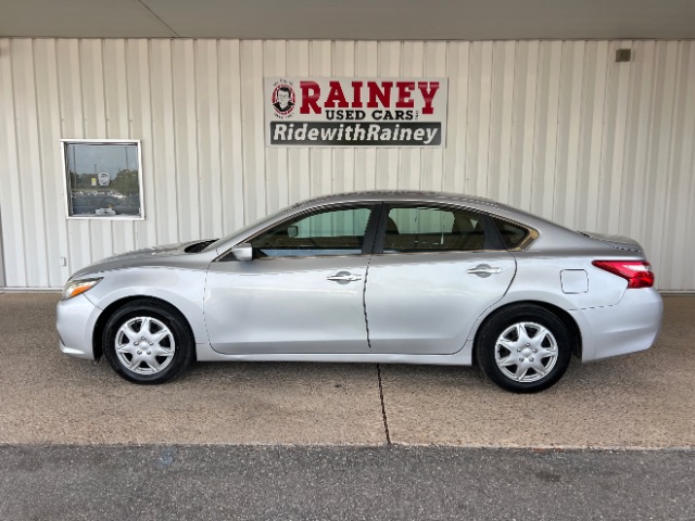 2017 Nissan Altima 2.5 S's photo