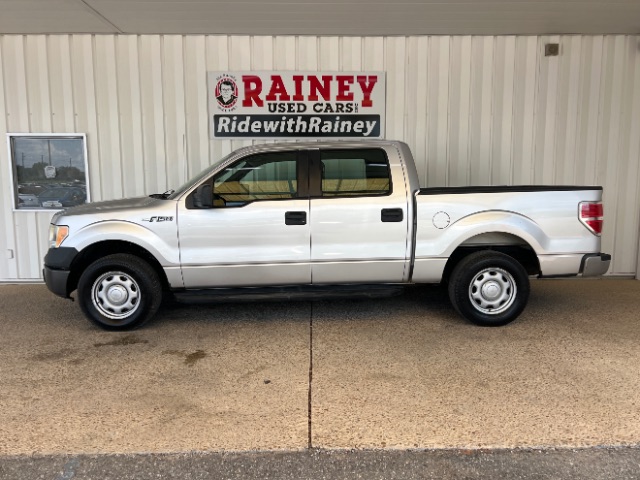 2010 Ford F-150 XL SuperCrew 145-in's photo