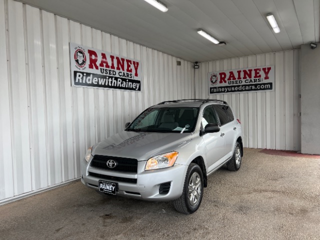 Toyota RAV4's photo