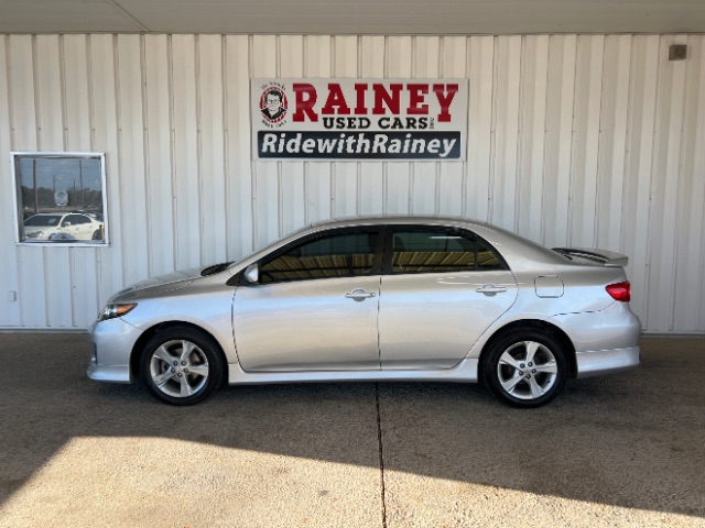 2013 Toyota Corolla S's photo