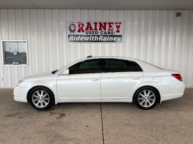 2005 Toyota Avalon Limited's photo