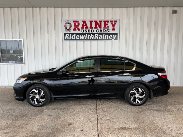 2017 Honda Accord LX's photo