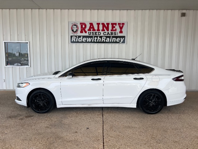 2015 Ford Fusion SE FWD's photo