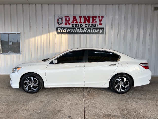 2017 Honda Accord LX's photo