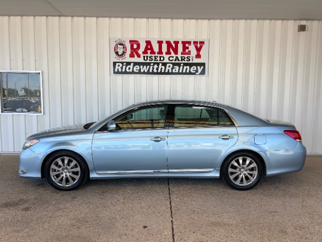 2012 Toyota Avalon Limited's photo