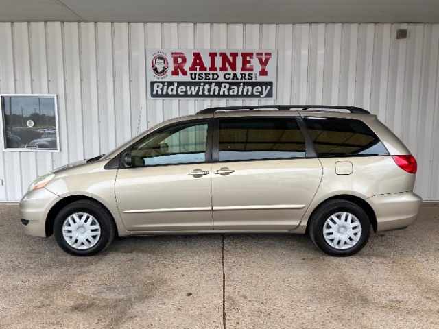 2006 Toyota Sienna LE's photo