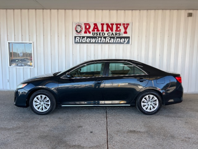 2012 Toyota Camry SE Limited Edition's photo