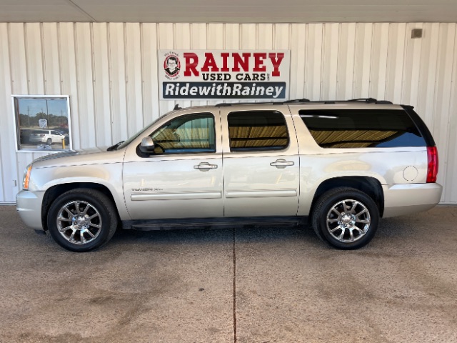 2013 GMC Yukon XL SLT's photo