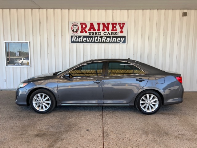 2012 Toyota Camry XLE's photo