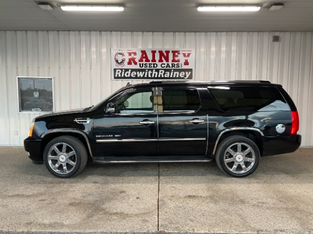 2011 Cadillac Escalade ESV Luxury's photo