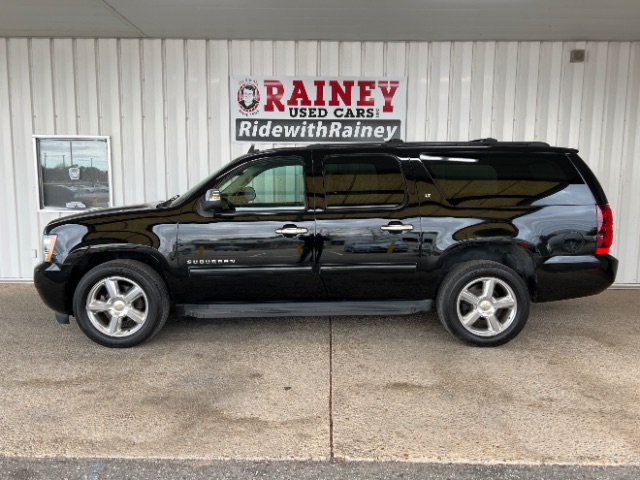 2012 Chevrolet Suburban LT's photo