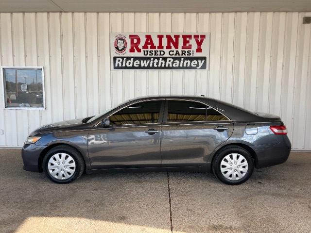 2010 Toyota Camry XLE's photo