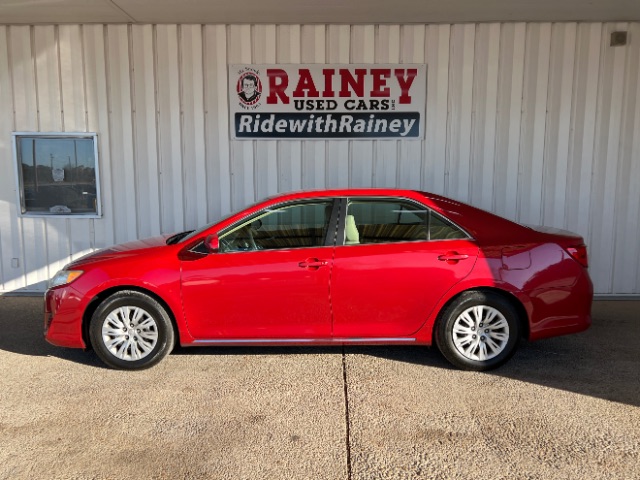 2013 Toyota Camry XLE's photo