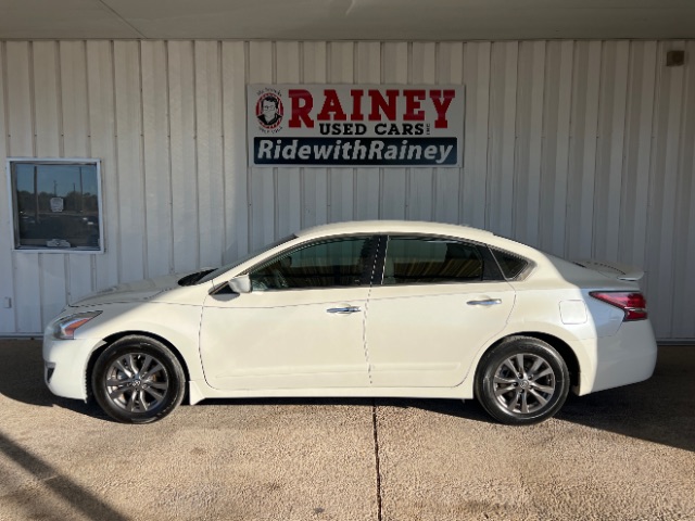 2015 Nissan Altima S's photo